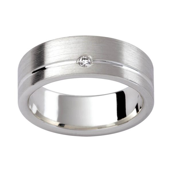 D94 men's ring in emery finis with a diamond set in groove