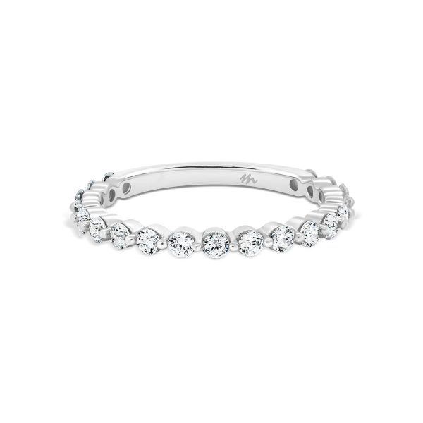 Gracie 2.0-2.5 Moissanite scallop-shaped round 3/4 band