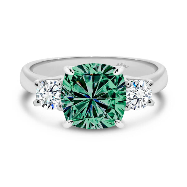 Meghan 7.5 Green Meghan Markle trilogy ring