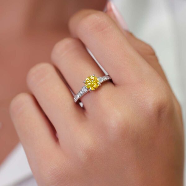 Milan Round1.10Ct Yellow Lifestyle Hand Web